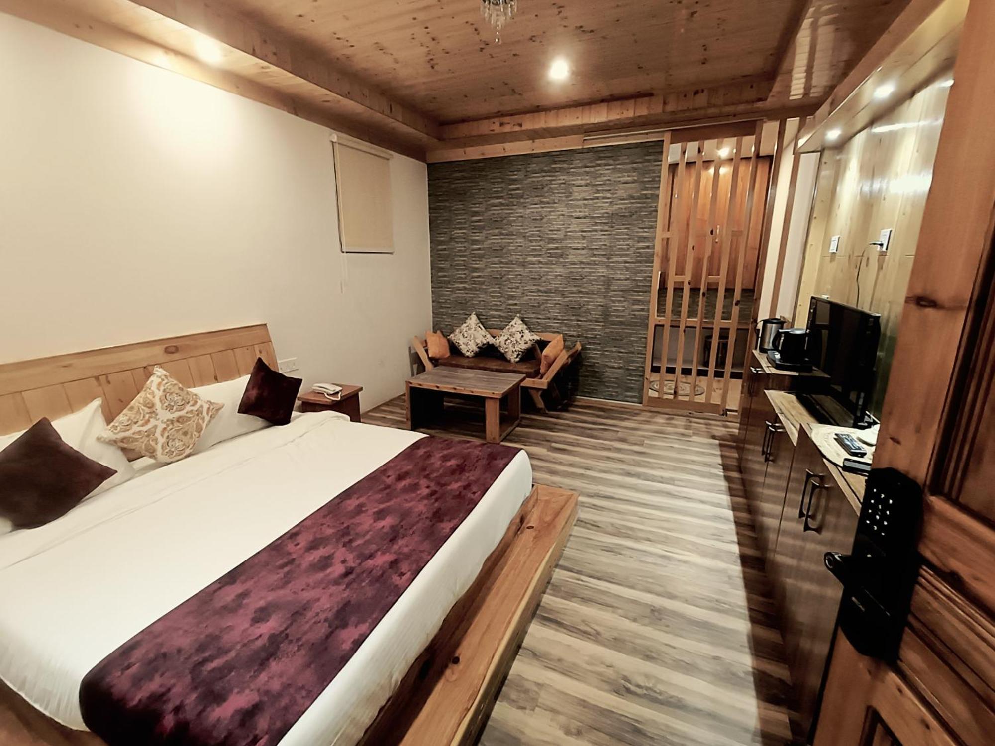 Trimounts-A Boutique Hotel & Wellnes Center In Tirthan Valley Banjar Bagian luar foto