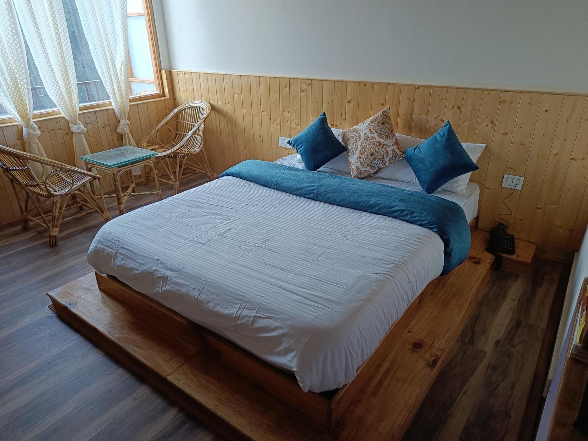 Trimounts-A Boutique Hotel & Wellnes Center In Tirthan Valley Banjar Bagian luar foto
